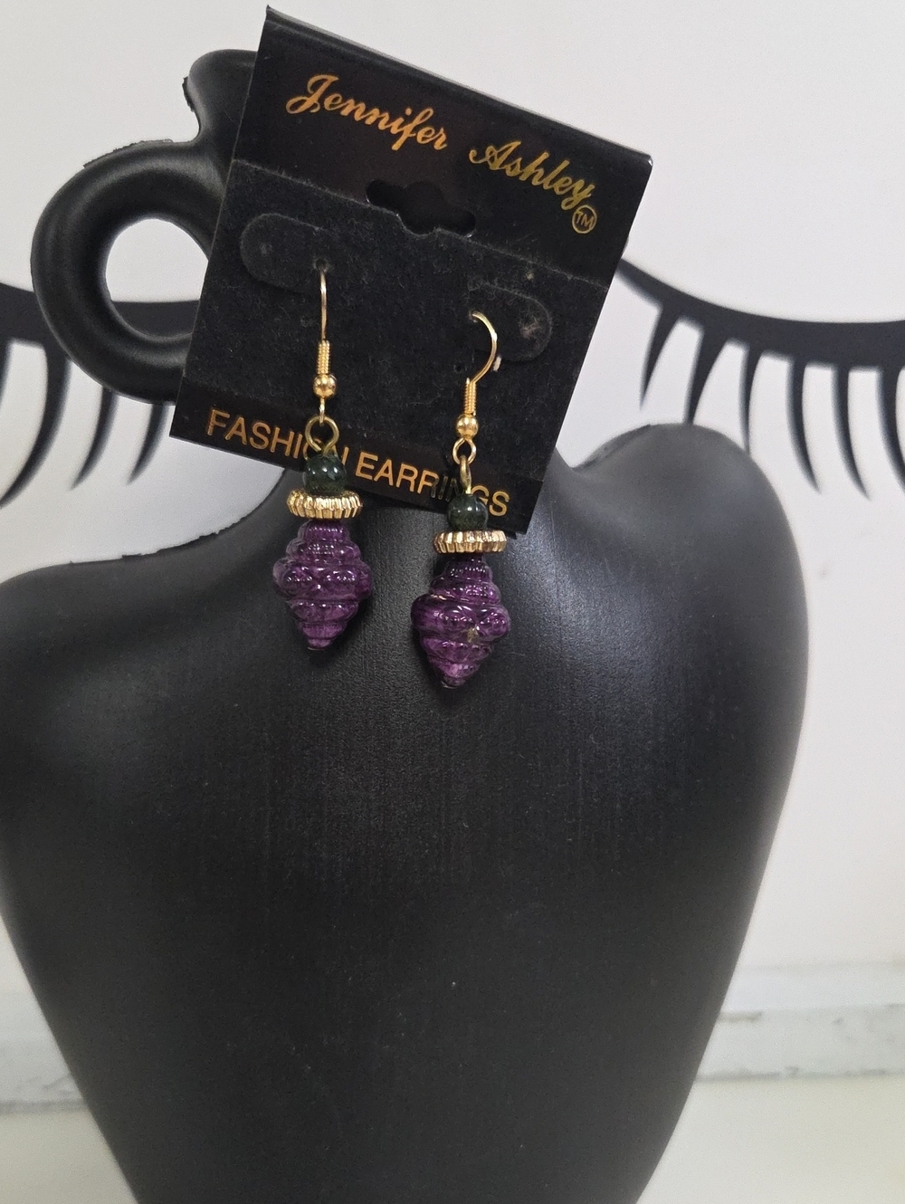 Jennifer Ashley Purple Grape Crystal Drop Earrings New on Card [0150].